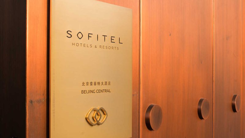 旅游公司VS旅行社区：服务差异与选择指南